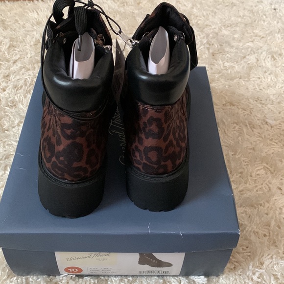 Leopard print hiker boots - Picture 3 of 6